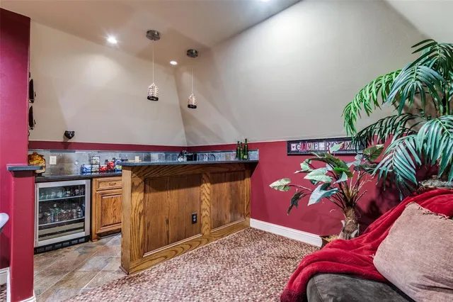 a view of a entryway with furniture