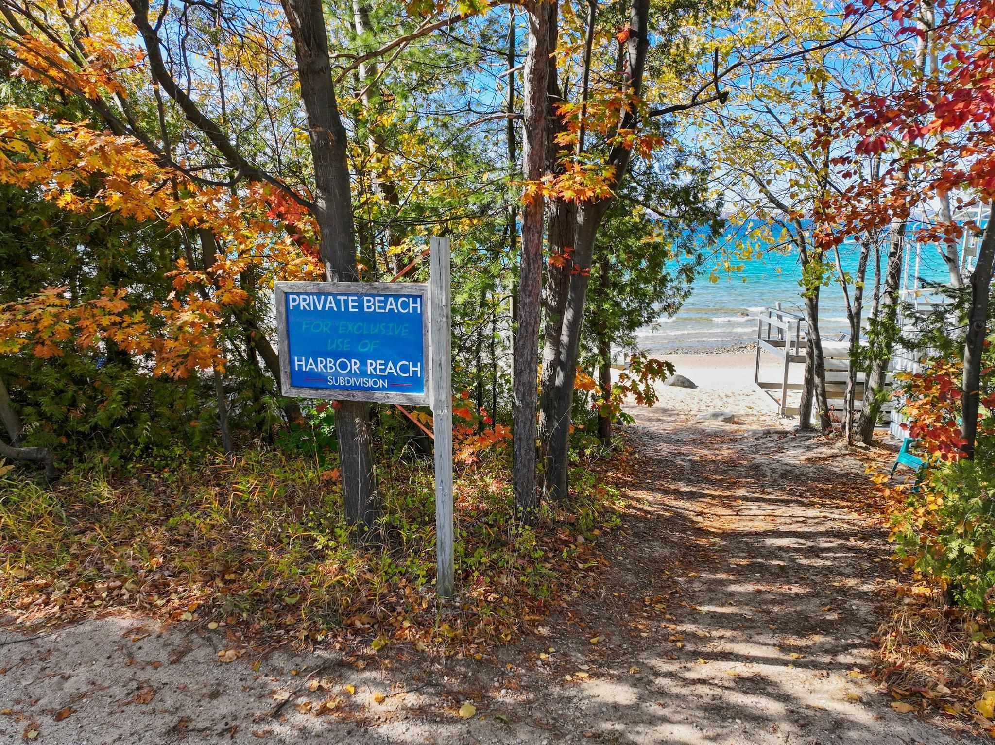 2491 Harbor Reach Road Traverse City, MI 49686 - Photo 16 of 66 1928375-3f9133a8-9158-4a56-b951-f4650e09e859.JPG