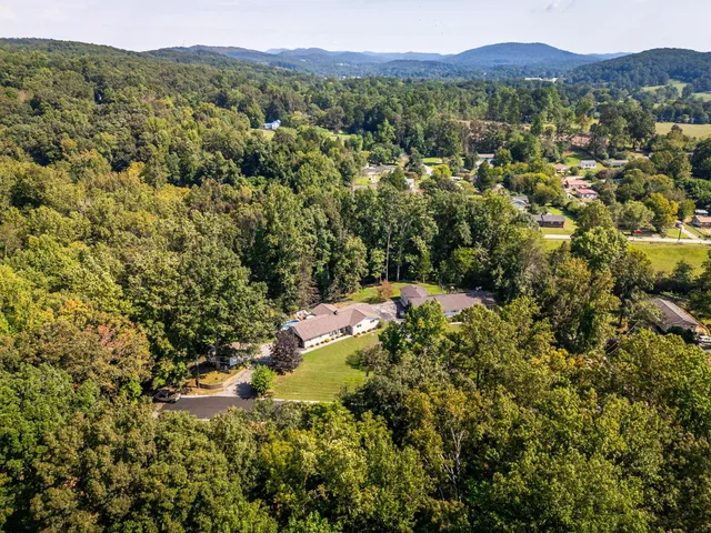 $349,900 | 10035 Shagbark Trail, Ooltewah, TN 37363