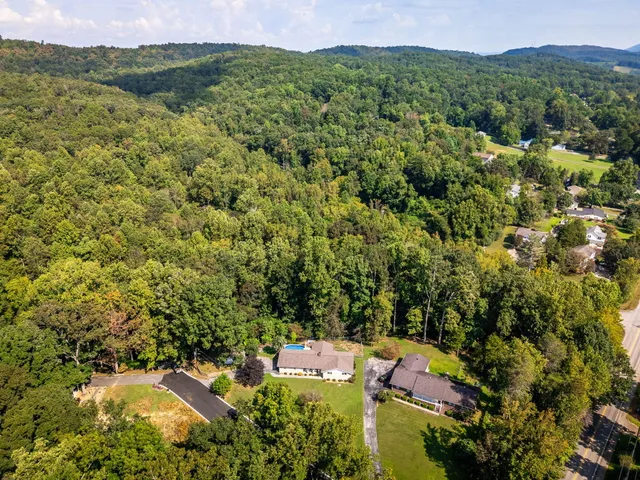 $349,900 | 10035 Shagbark Trail, Ooltewah, TN 37363