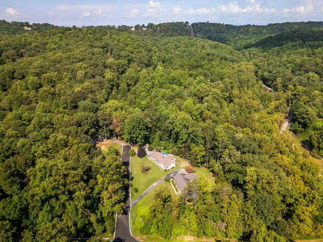 $349,900 | 10035 Shagbark Trail, Ooltewah, TN 37363