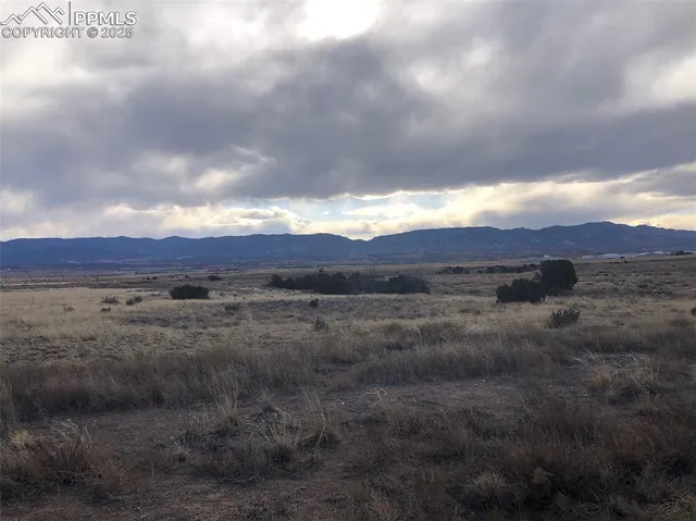 $325,000 | 50 Highway 50, Penrose, CO 81240