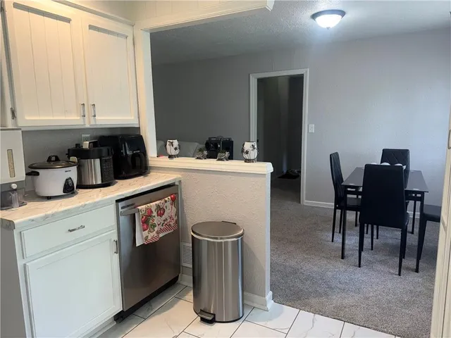 $219,000 | 8955 East 54th Street, Raytown, MO 64133