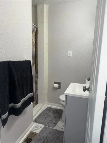 $219,000 | 8955 East 54th Street, Raytown, MO 64133