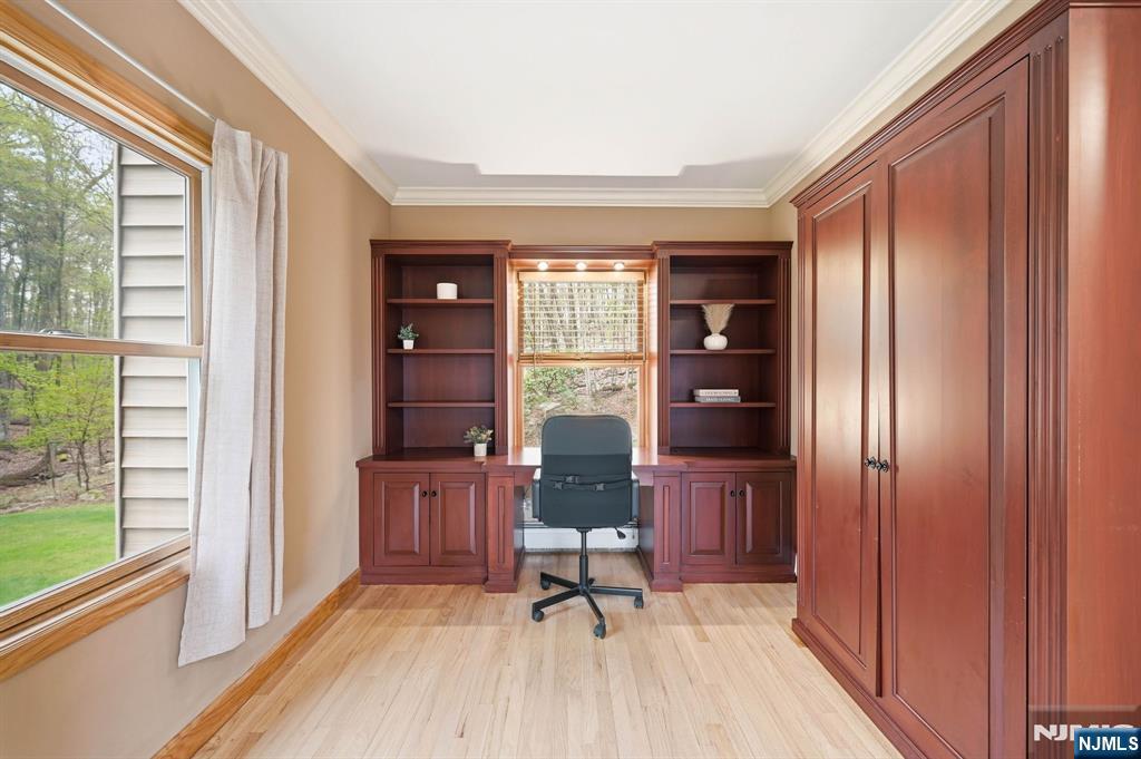 219 Snake Den Road Wanaque, NJ 07465 - Photo 8 of 50