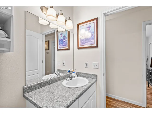 $465,000 | 419 Idlewild Drive, Cave Junction, OR 97523