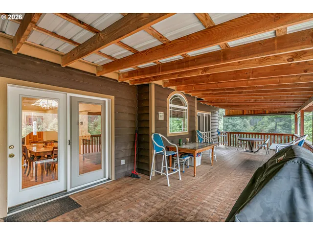 $465,000 | 419 Idlewild Drive, Cave Junction, OR 97523