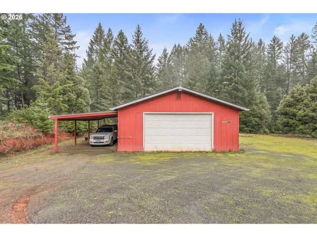 $465,000 | 419 Idlewild Drive, Cave Junction, OR 97523