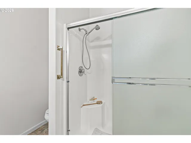 $465,000 | 419 Idlewild Drive, Cave Junction, OR 97523