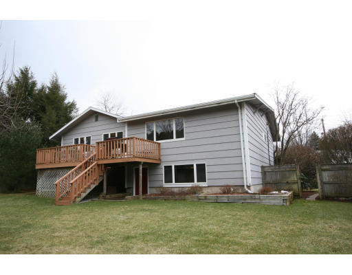 92 Damon Road Needham, MA 02494 - Photo 8 of 10