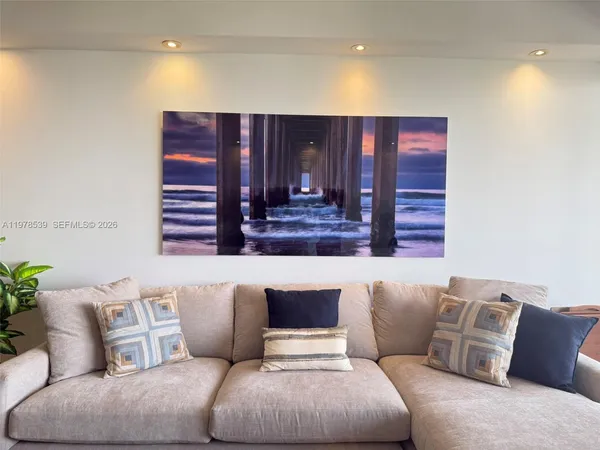 $12,000 | 251 Crandon Boulevard, Unit 606, Key Biscayne, FL 33149