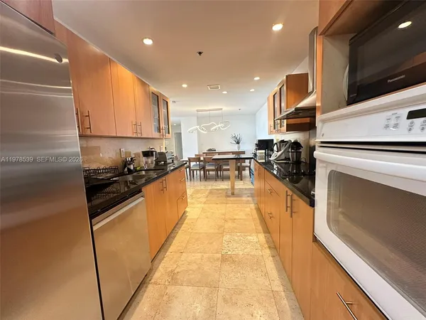 $12,000 | 251 Crandon Boulevard, Unit 606, Key Biscayne, FL 33149