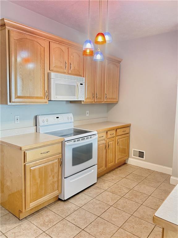 248 Adams Pointe Boulevard, Unit 2 Mars, PA 16046 - Photo 9 of 24