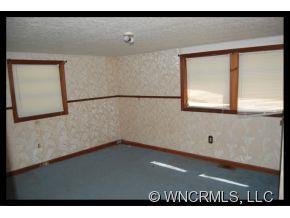 320 Lytle Cove Road Swannanoa, NC 28778 - Photo 4 of 9 Gallery Image 4