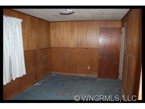 320 Lytle Cove Road Swannanoa, NC 28778 - Photo 5 of 9 Gallery Image 5