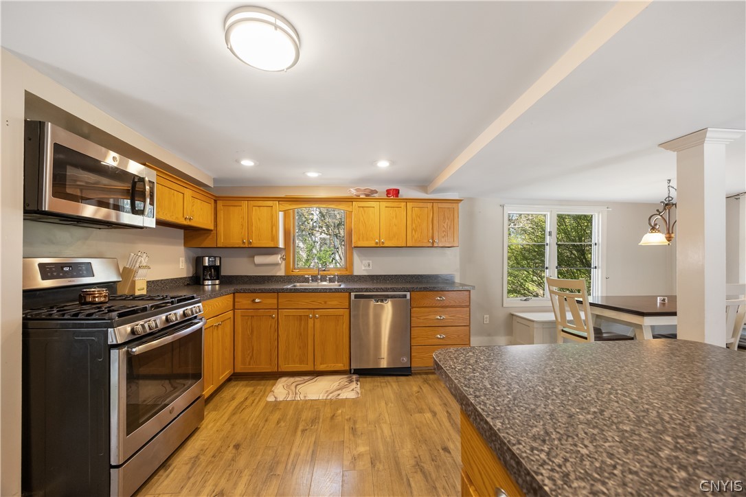 9296 Mallory Road New Hartford, NY 13413 - Photo 13 of 33