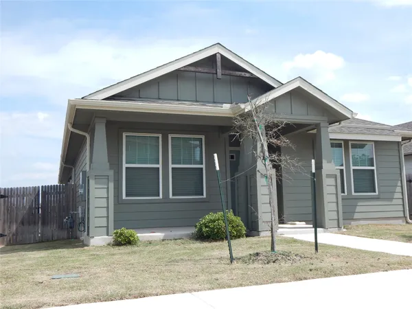 $1,995 | 126 Fairmeadow Downs Drive, Hutto, TX 78634