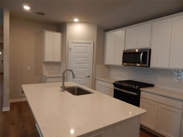 $1,995 | 126 Fairmeadow Downs Drive, Hutto, TX 78634