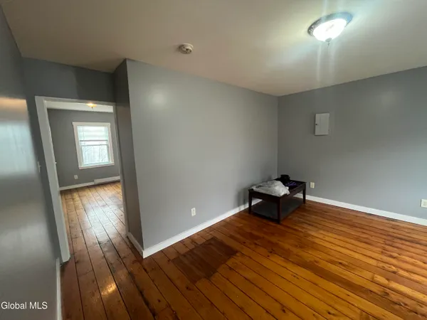 $1,275 | 1643 1st Street, Unit 2, Rensselaer, NY 12144