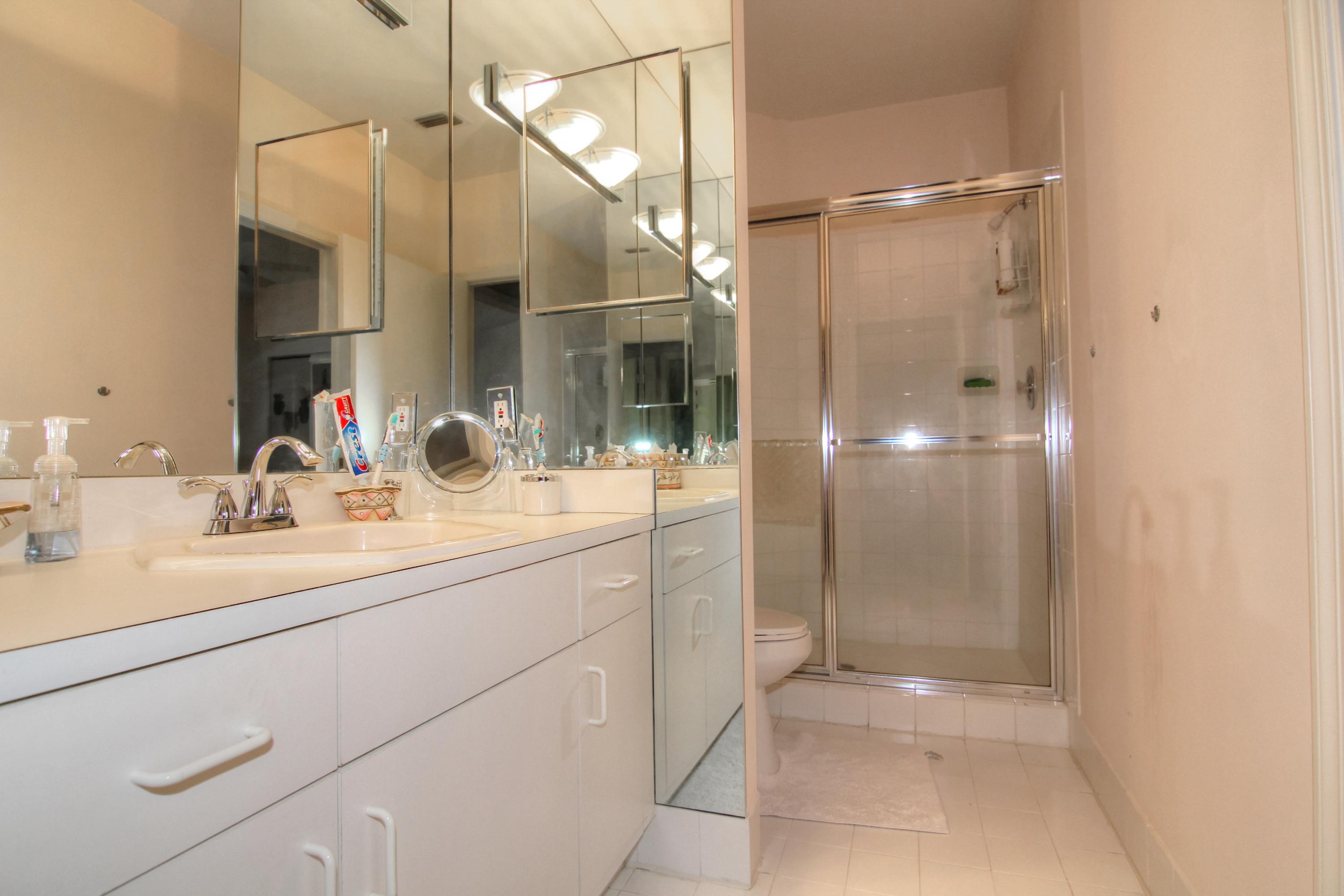 6253 Graycliff Drive, Unit D Boca Raton, FL 33496 - Photo 11 of 17 IMG_6249
