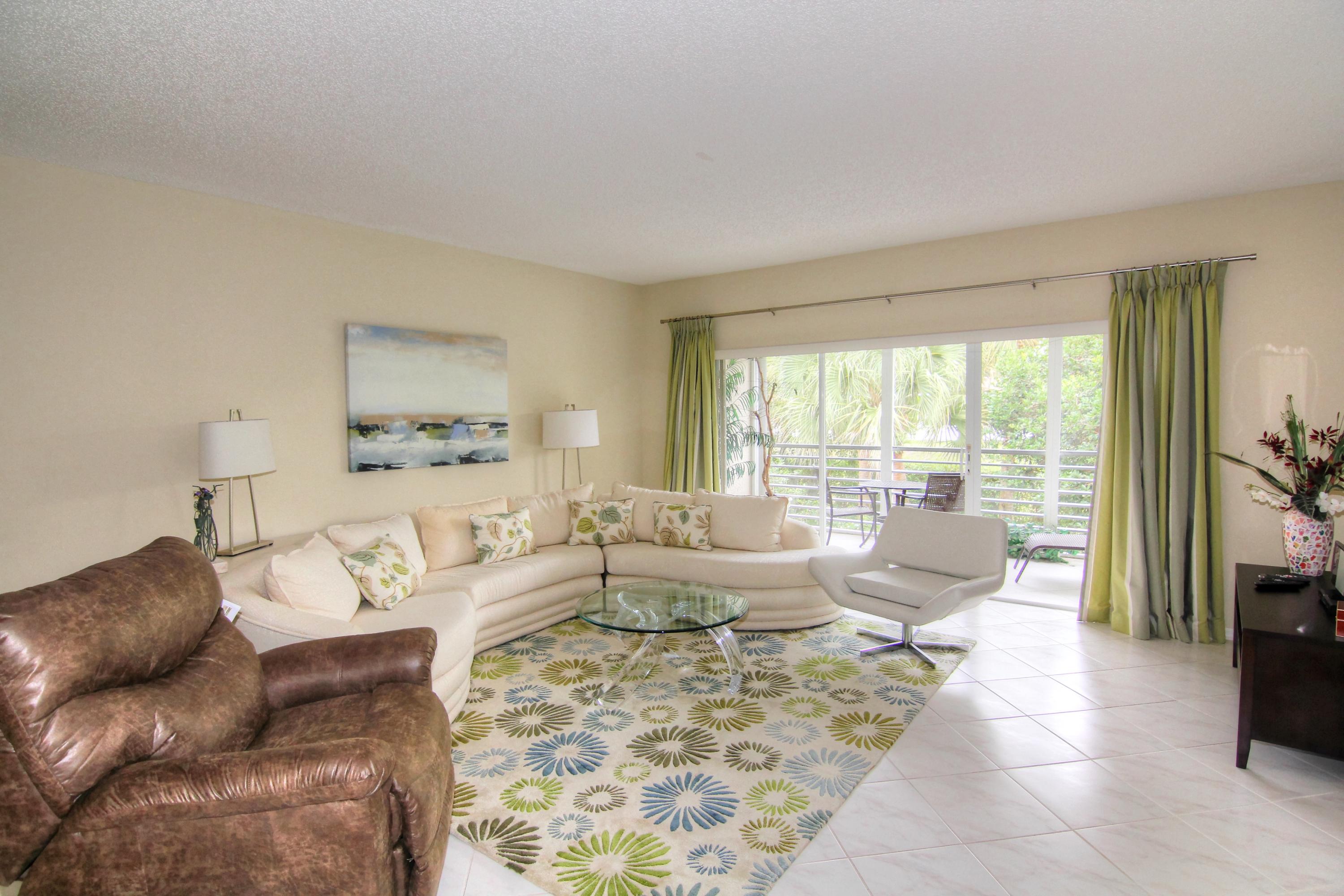 6253 Graycliff Drive, Unit D Boca Raton, FL 33496 - Photo 13 of 17 IMG_6253
