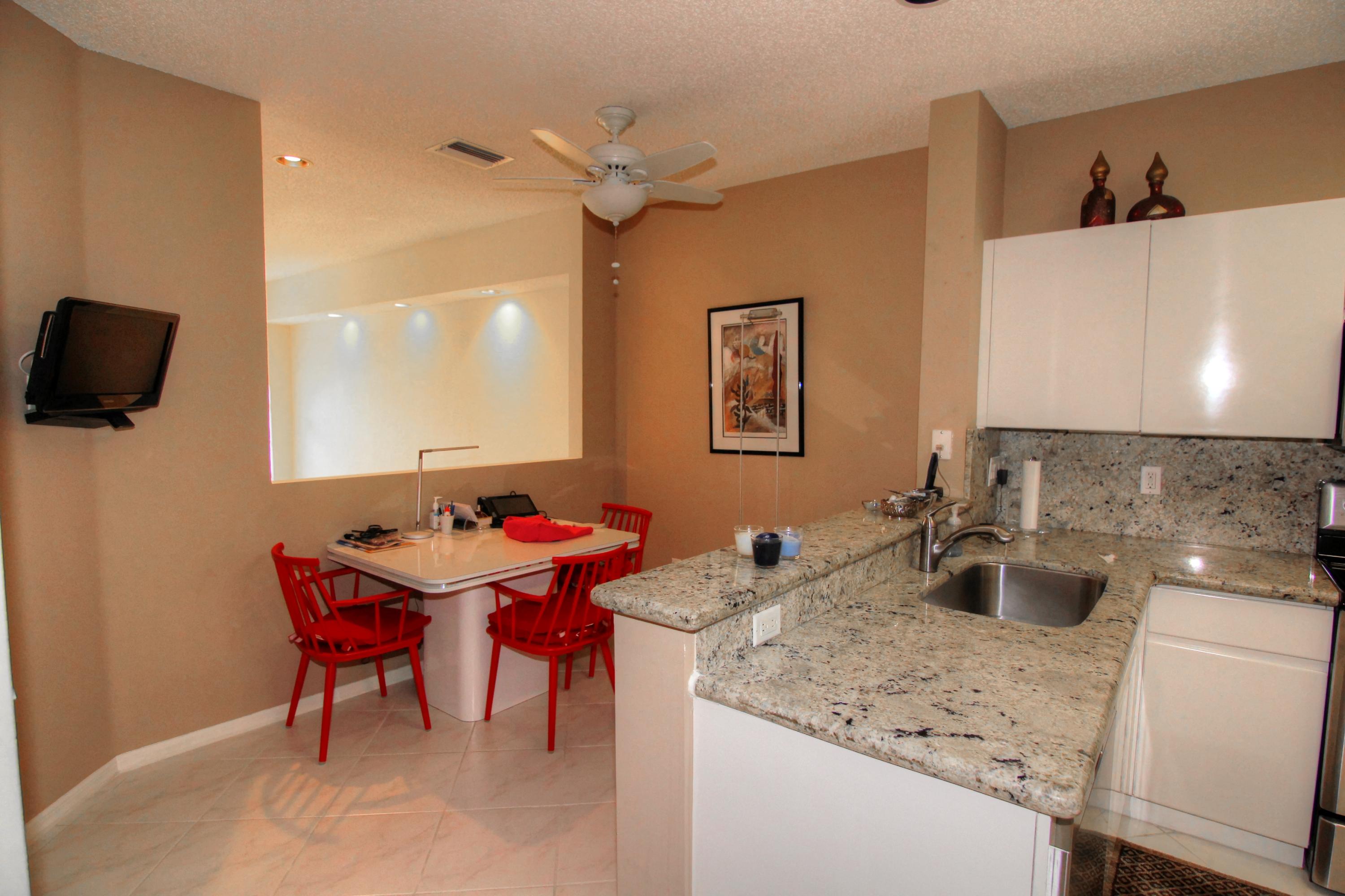 6253 Graycliff Drive, Unit D Boca Raton, FL 33496 - Photo 7 of 17 IMG_6245