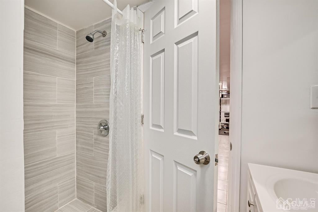 936 Hermann Road North Brunswick, NJ 08902 - Photo 20 of 35 Gallery Image 20