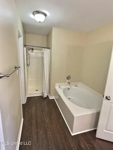 $1,700 | 2309 Paula Circle, Ocean Springs, MS 39564