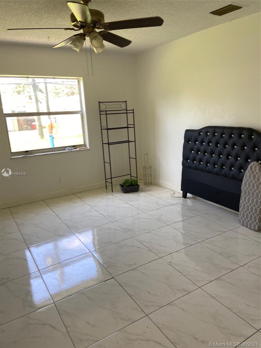 851 Southwest 9th Street, Unit 2 Hallandale Beach, FL 33009 - Photo 3 of 8