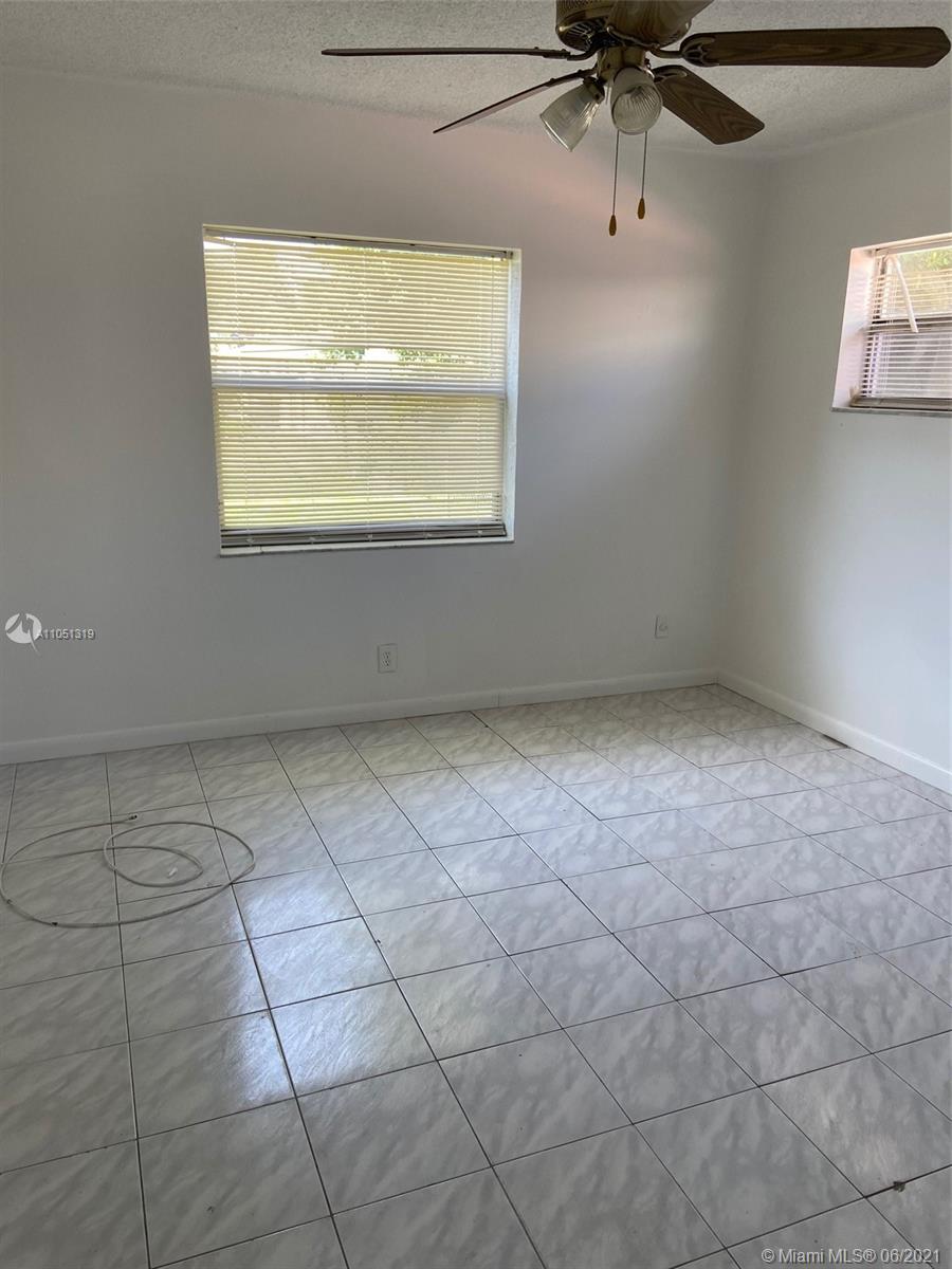 851 Southwest 9th Street, Unit 2 Hallandale Beach, FL 33009 - Photo 6 of 8