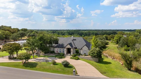 $925,000 | 6410 Westover Drive, Granbury, TX 76049