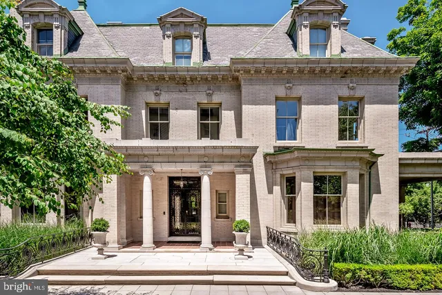 $849,900 | 4200 Pine Street, Unit 108A, Philadelphia, PA 19104