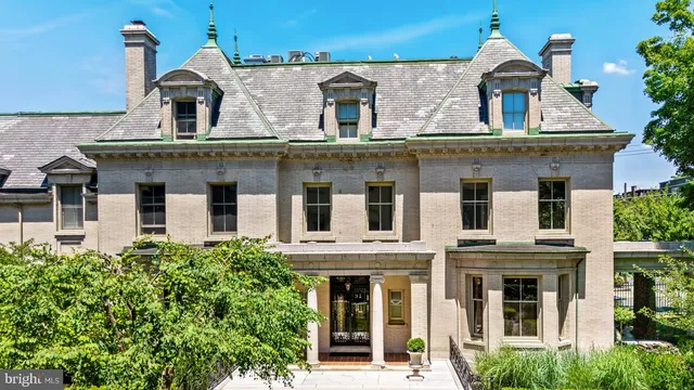 $849,900 | 4200 Pine Street, Unit 108A, Philadelphia, PA 19104