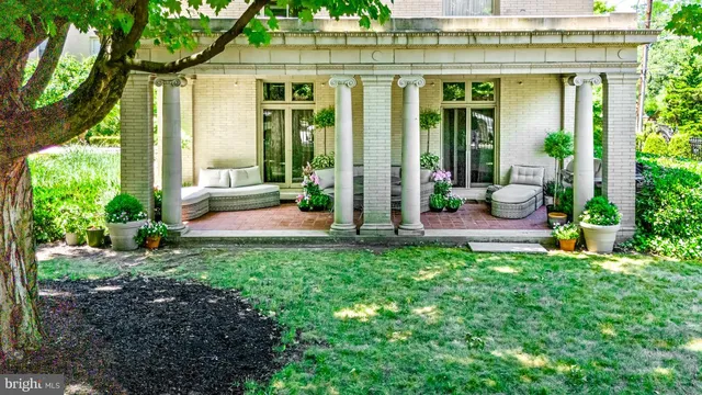 $849,900 | 4200 Pine Street, Unit 108A, Philadelphia, PA 19104