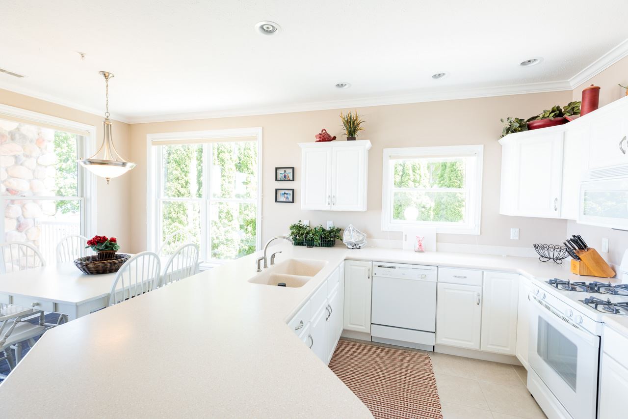 9042 East Hatchery Road, Unit 3 Syracuse, IN 46567 - Photo 9 of 22 Gallery Image 9