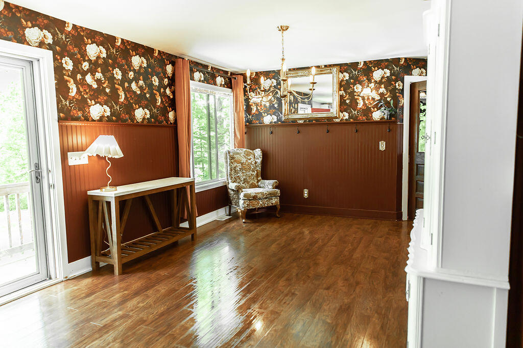 W8139 County Rd A Richmond, WI 53115 - Photo 12 of 46 Dining Room