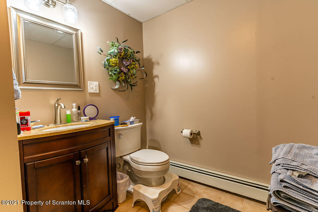 1118 Oakmont Road Clarks Summit, PA 18411 - Photo 15 of 61 Gallery Image 15
