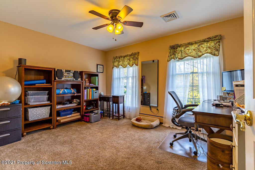 1118 Oakmont Road Clarks Summit, PA 18411 - Photo 17 of 61 Gallery Image 17