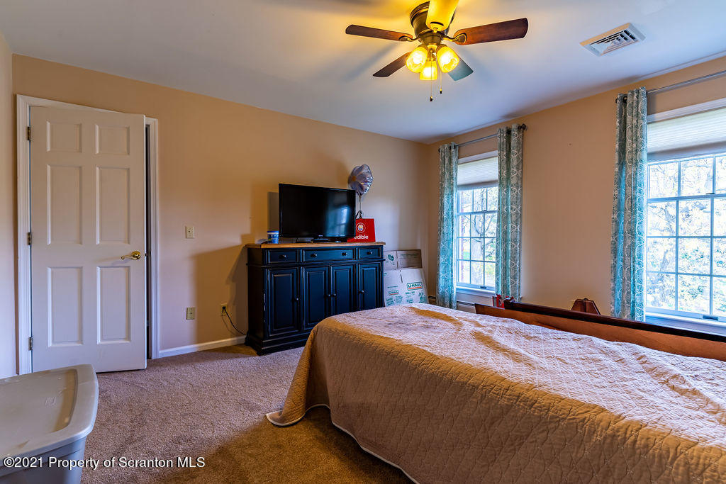 1118 Oakmont Road Clarks Summit, PA 18411 - Photo 20 of 61 Gallery Image 20