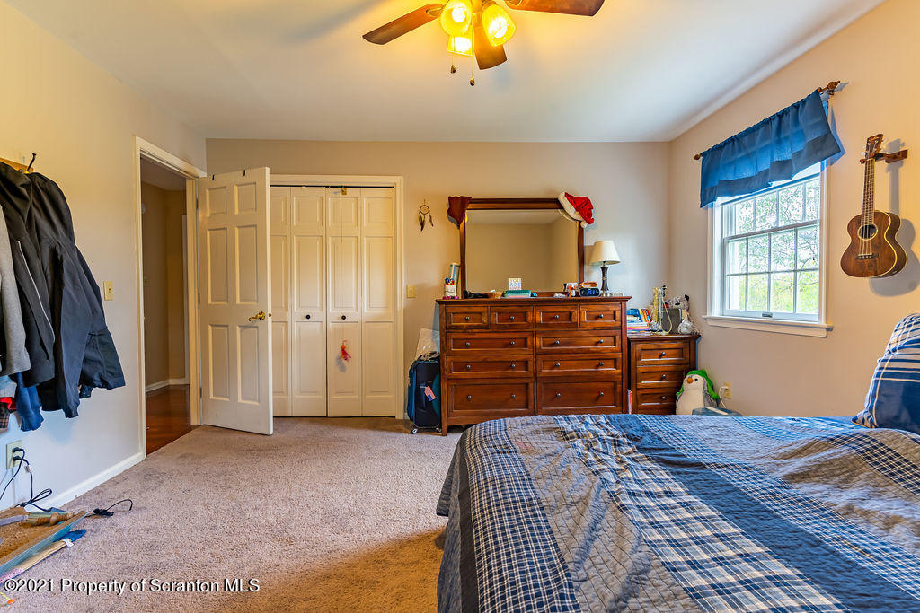 1118 Oakmont Road Clarks Summit, PA 18411 - Photo 22 of 61 Gallery Image 22
