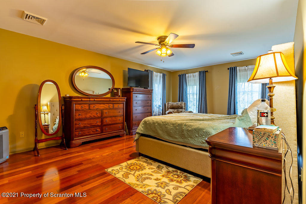 1118 Oakmont Road Clarks Summit, PA 18411 - Photo 24 of 61 Gallery Image 24