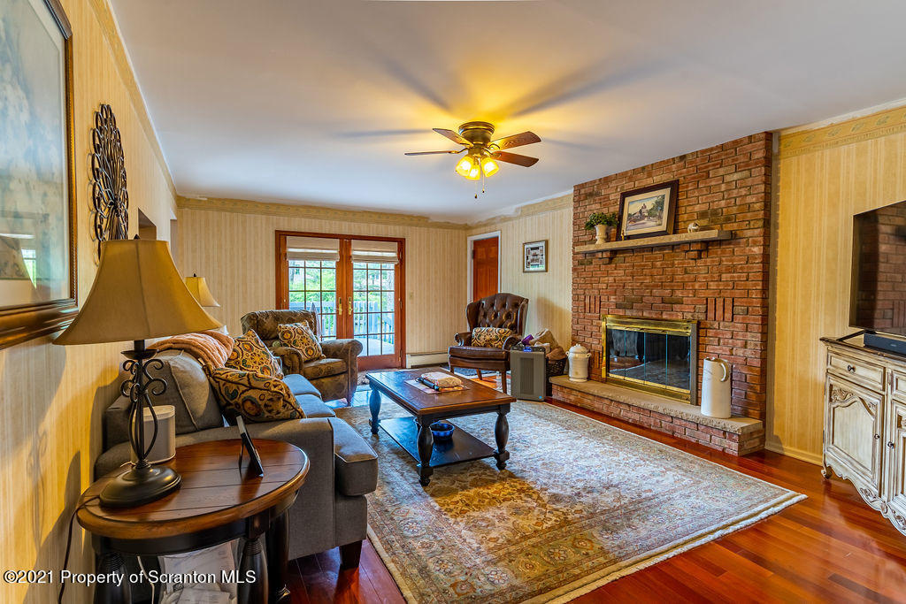 1118 Oakmont Road Clarks Summit, PA 18411 - Photo 8 of 61 Gallery Image 8