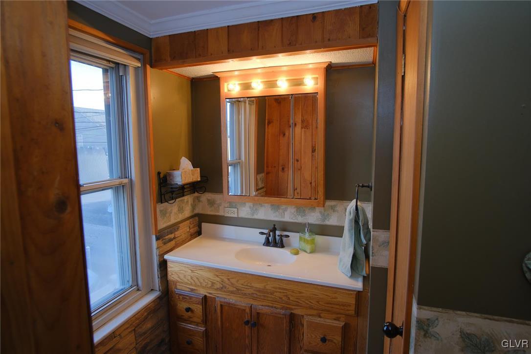 231 East Raspberry Street Bethlehem, PA 18018 - Photo 18 of 36