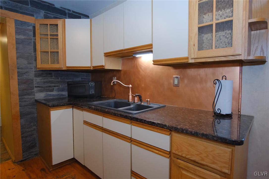 231 East Raspberry Street Bethlehem, PA 18018 - Photo 10 of 36
