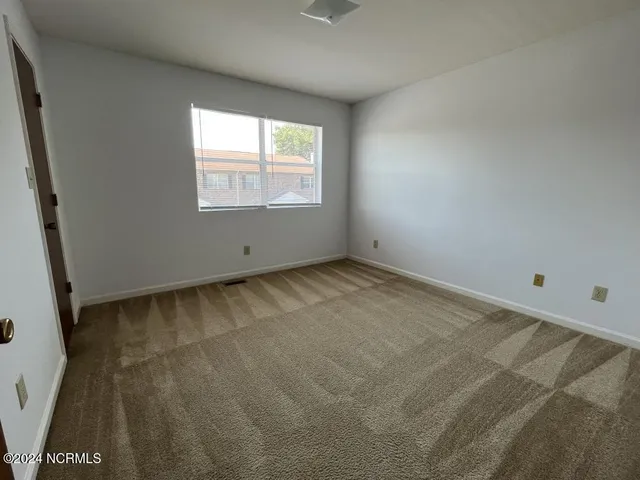 $995 | 3320 Bridges Street, Unit 4, Morehead City, NC 28557