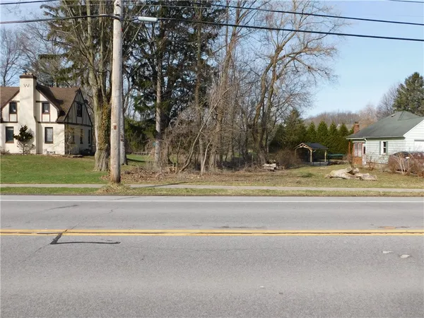 $249,900 | 1573 Creek Street, Penfield, NY 14625