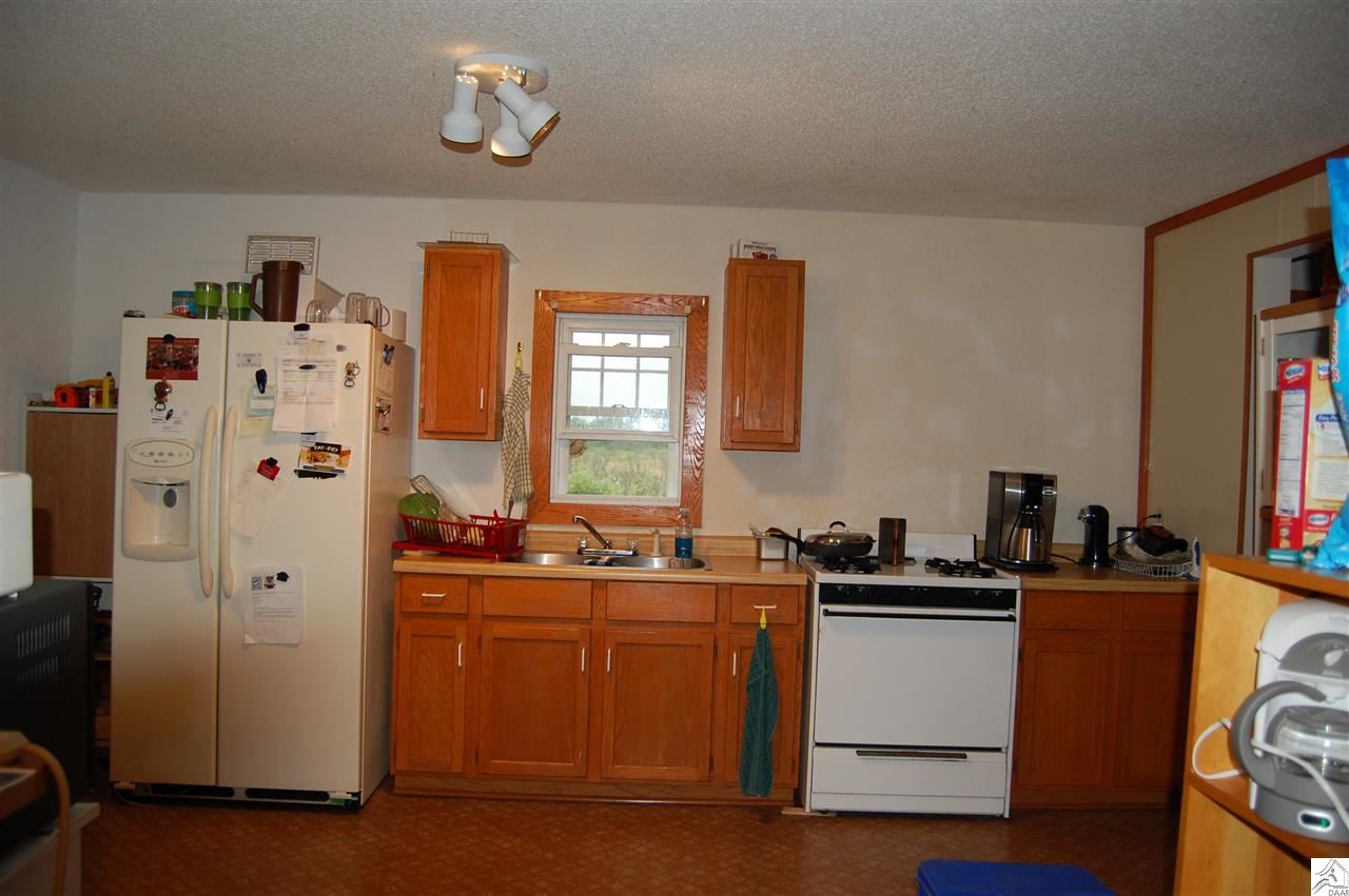 2756 Johnson Road Carlton, MN 55718 - Photo 2 of 12 Gallery Image 2