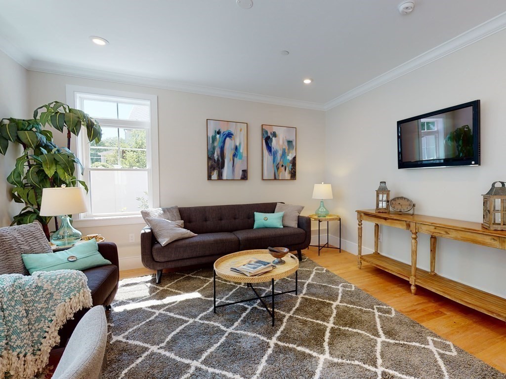 315 College Farm Road, Unit 11 Waltham, MA 02451 - Photo 2 of 39 Gallery Image 2