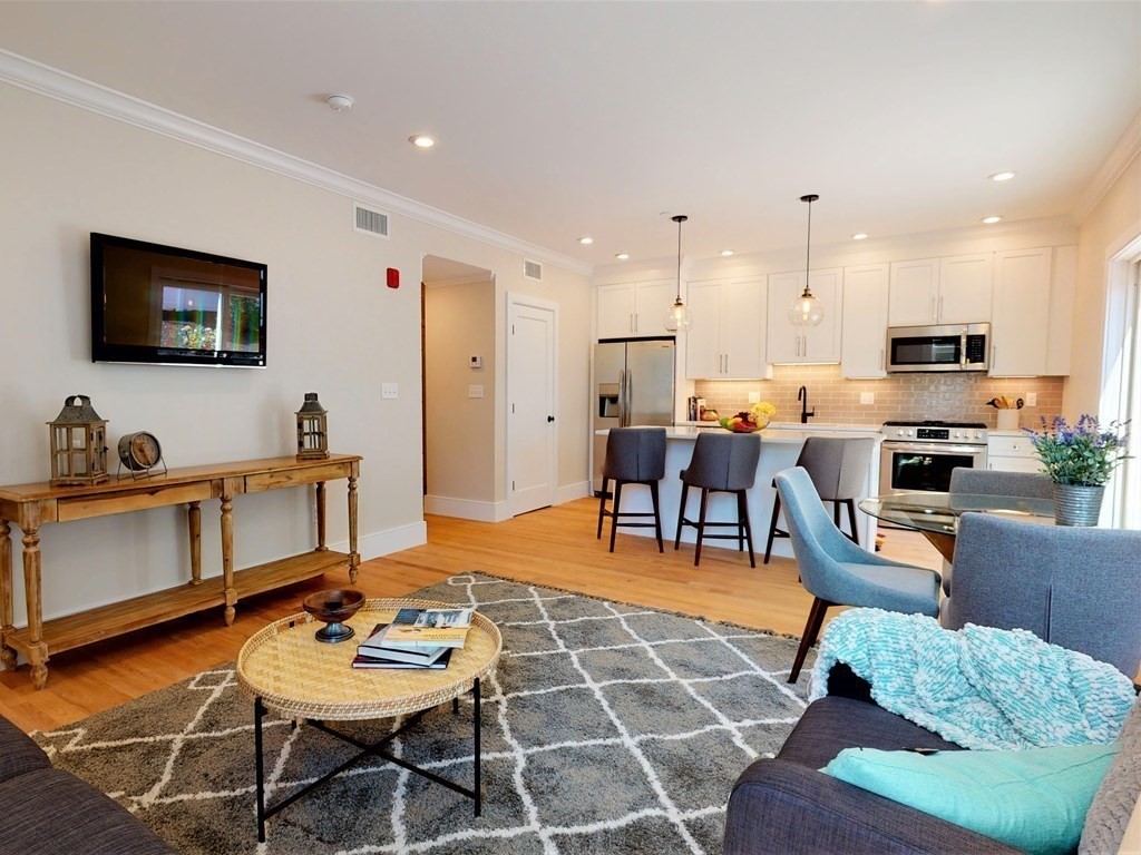 315 College Farm Road, Unit 11 Waltham, MA 02451 - Photo 4 of 39 Gallery Image 4