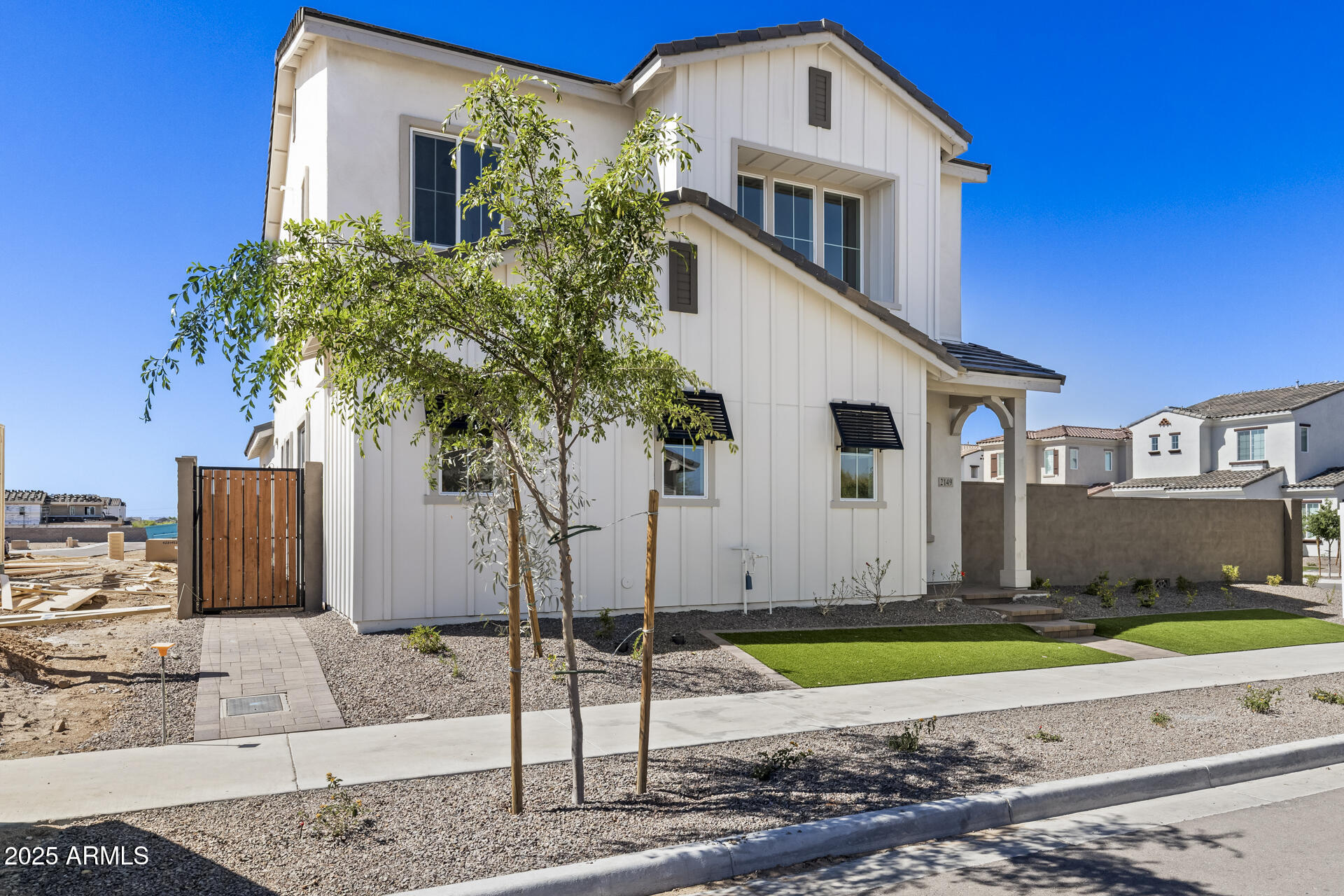 2149 West Rowel Road Phoenix, AZ 85085 - Photo 2 of 63 1-201